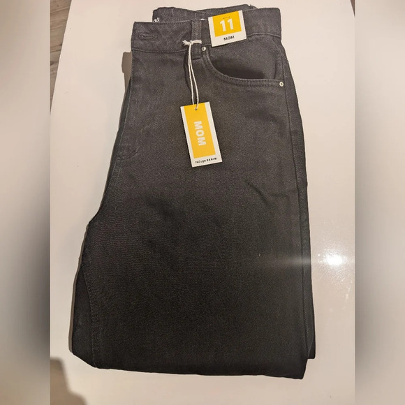Mom  jeans size 11 - Picture 1 of 8